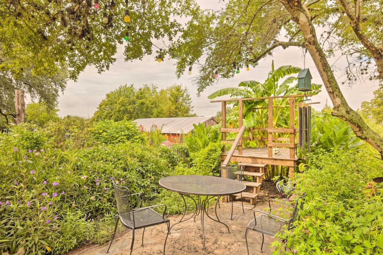 The Gathering Place Brenham Home On 6 Acres Exterior photo