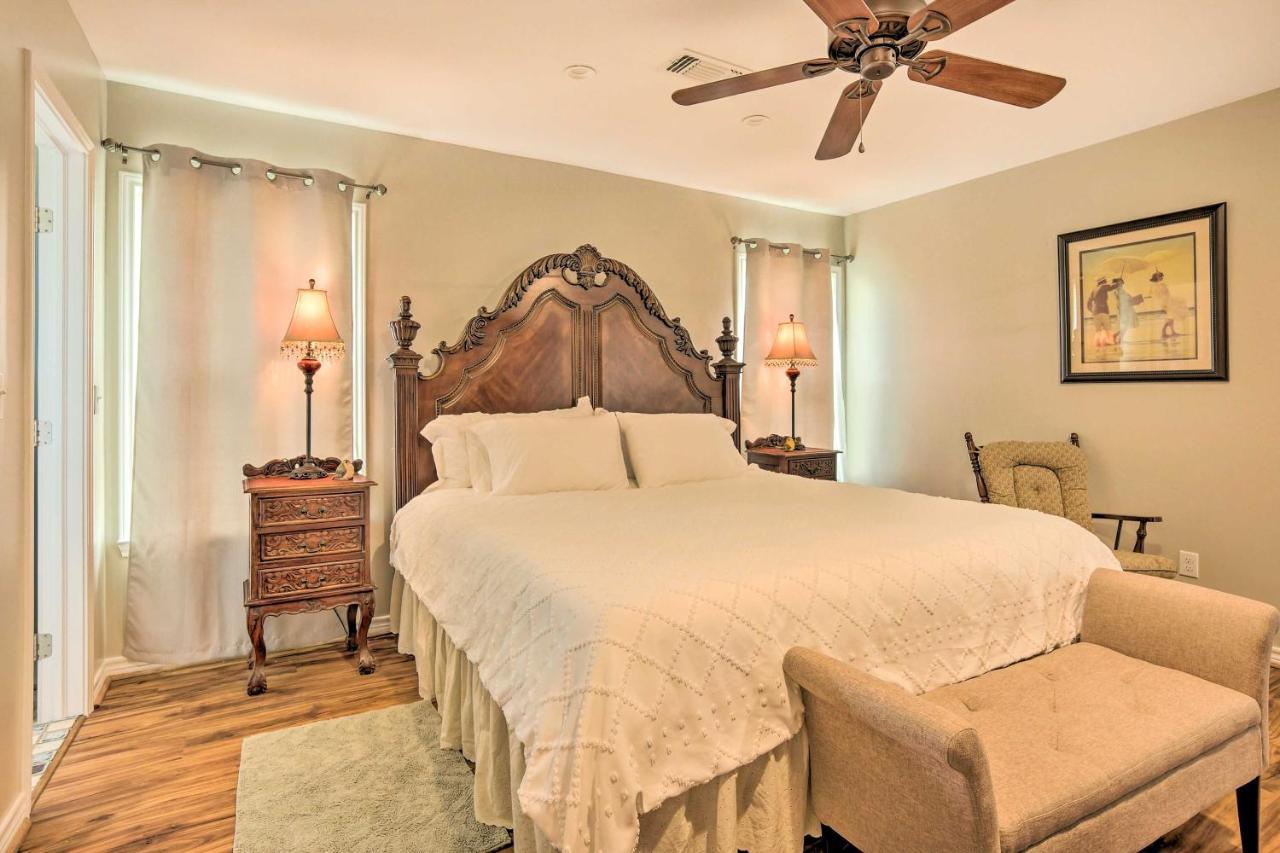 The Gathering Place Brenham Home On 6 Acres Exterior photo